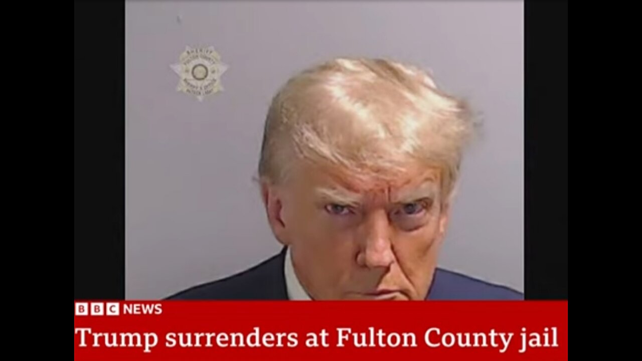 Donald Trump mugshot released after election arrest | BBC News