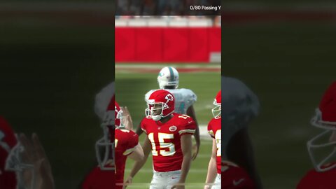 Patrick Mahomes II Pass Completion Gameplay - Madden NFL 22 Mobile Football