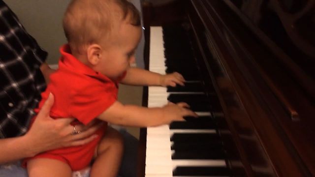 Baby Is A Piano Prodigy