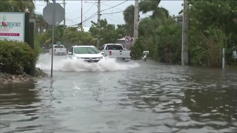 Securing homes for wind, water ahead of Hurricane Ian