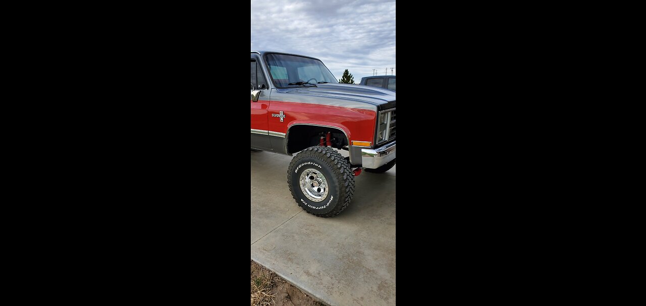 Cleanest "87" Chevy Square Body you'll see!