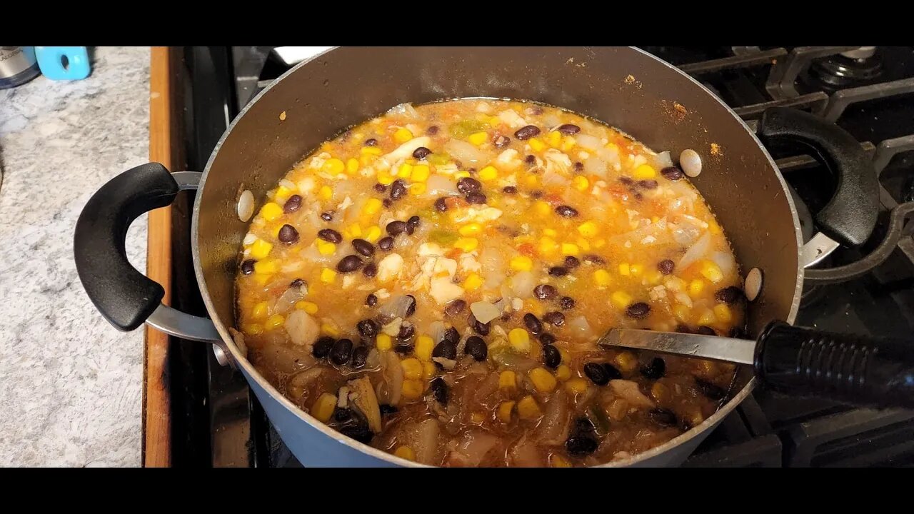 Easy chicken chili #easyrecipe #chilirecipe #pantrycooking