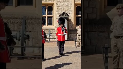 End of the changing of the Guards fall-out #toweroflondon