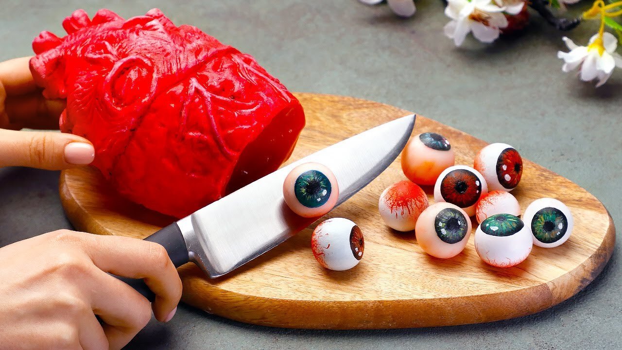 Creepy Joker Food | Hearts, Brains And Insects!