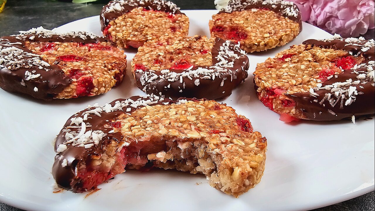 Tasty Diet Cookies With Oats And Strawberries! No Sugar, No Flour, No Butter!