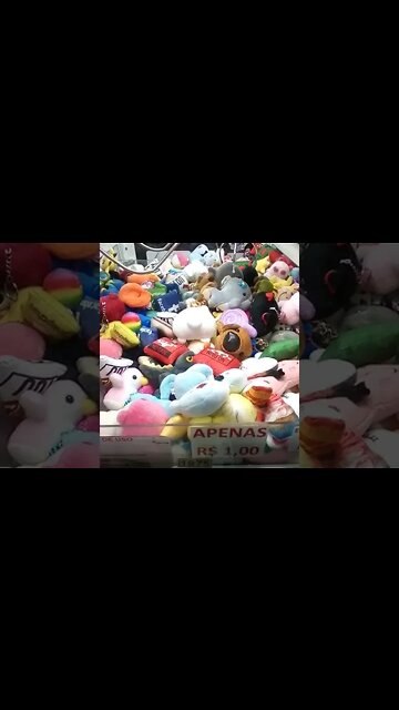 pegando urso pelucia na maquina 6(5)