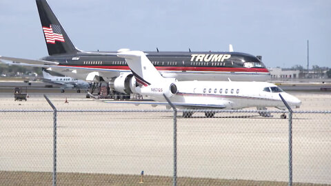 Trump's plane remains at PBIA amid possible indictment