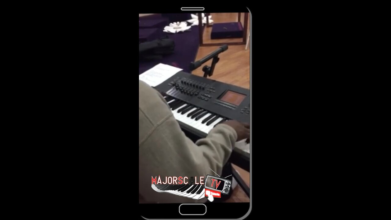 Aaron Mayfield on Keys - Eddie Brown on Organ - Praise Break jazzy 🎹🎼🎶🎵