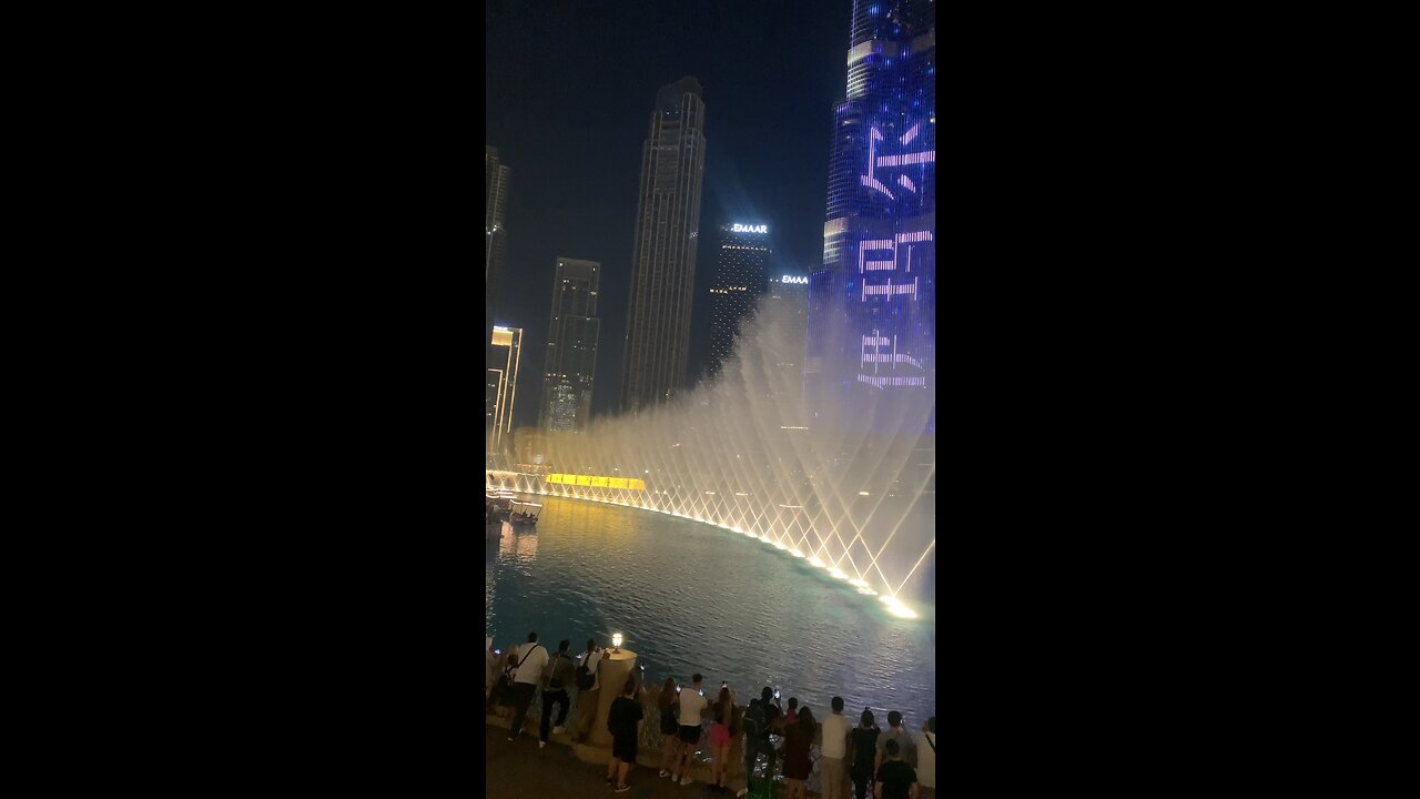 Burj Khalifa Fountain Show - Dubai