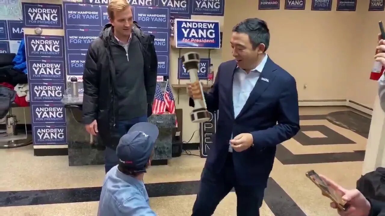 Andrew Yang Loopable Shake Weight