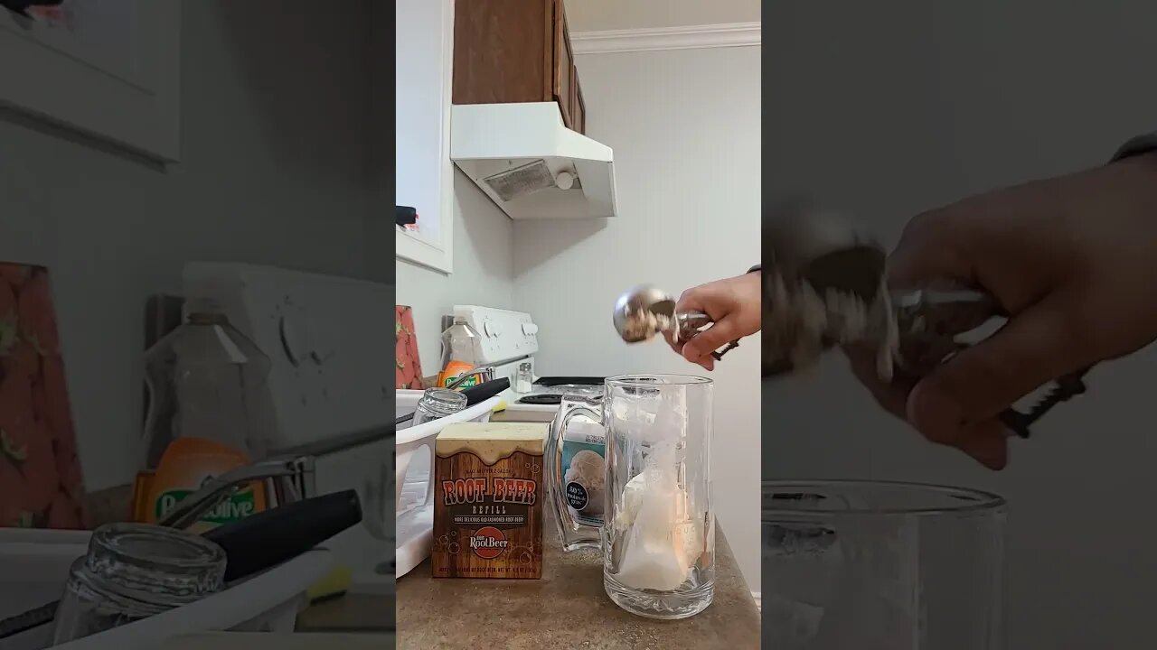 rootbeer foat with Mr rootbeer home made root beer kit