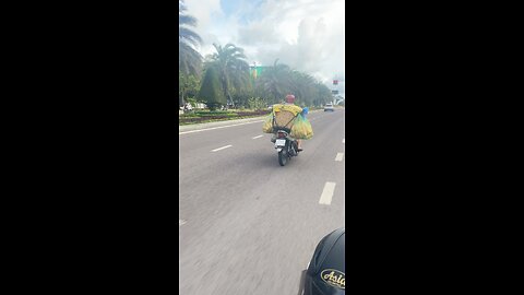 Emergency bread delivery in Vietnam