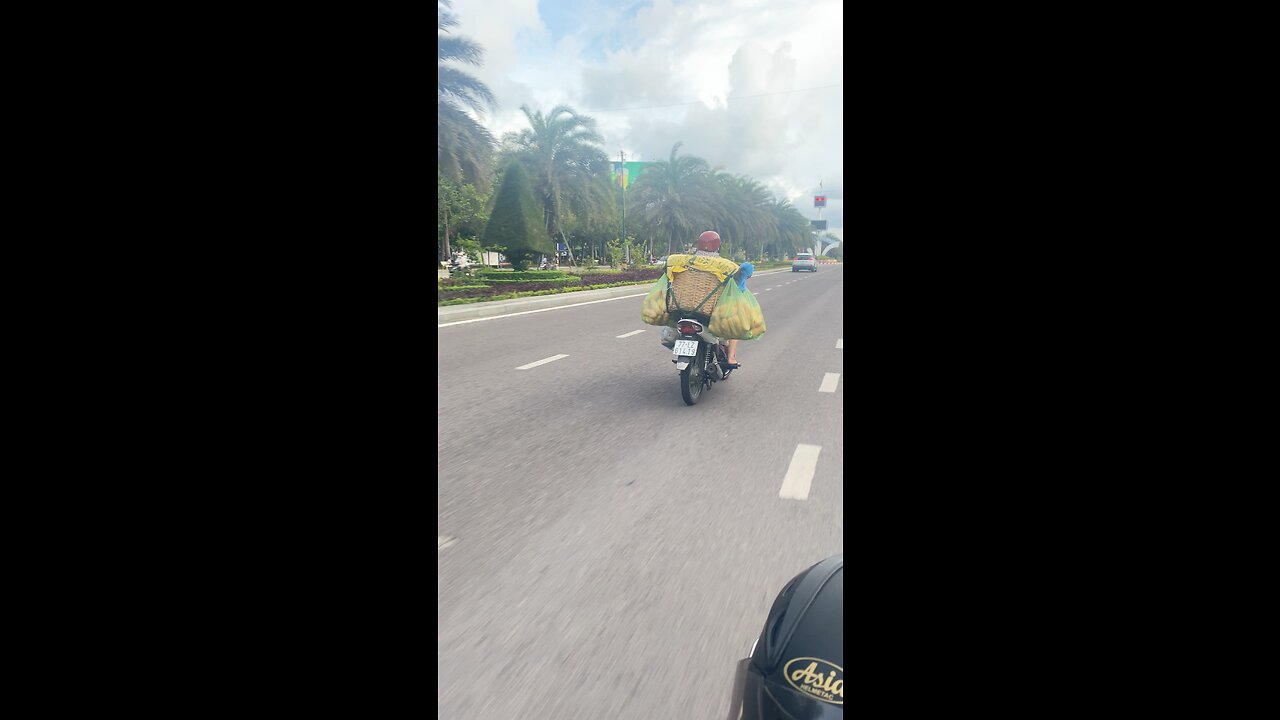 Emergency bread delivery in Vietnam