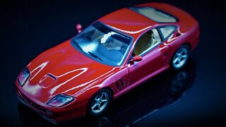 Ferrari F550 Maranello - Minichamps 1/43 - 2 MINUTES REVIEW