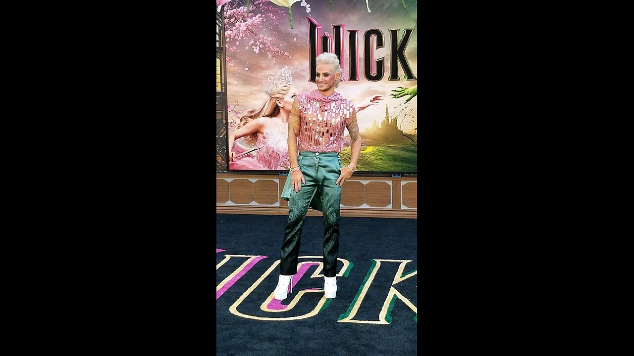 Frankie Grande - LA premiere of 'Wicked'