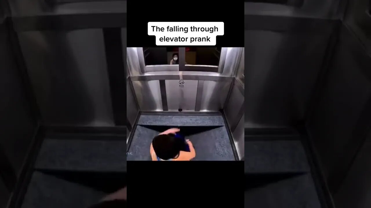 Briiii🦋@kurlyheadbriii - Elevator prank #shorts #shorts