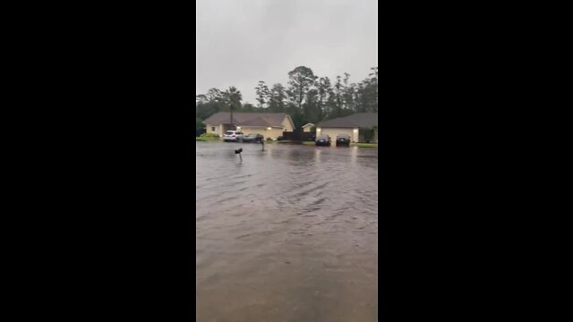 Flooding in Eat Orlando | Video Credit: Aaron Pullin