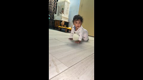Baby crawling 🥳🥳🥳🥳🥳