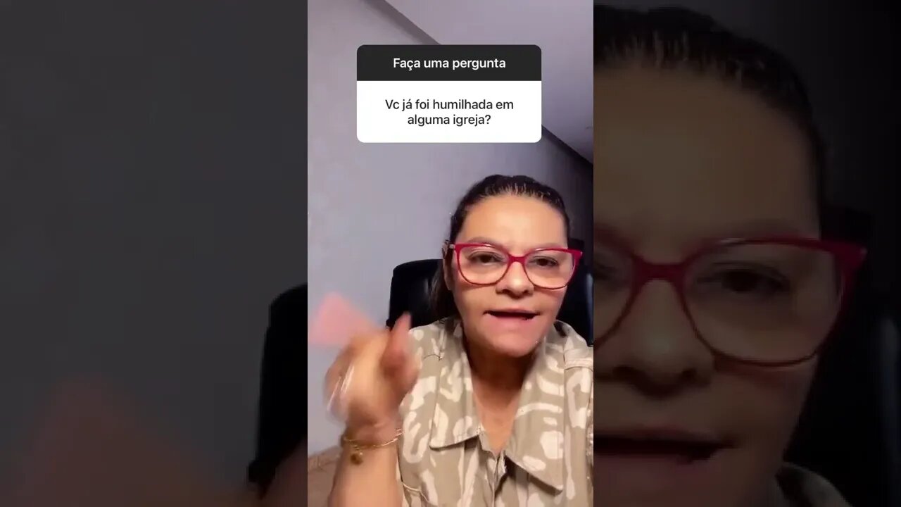 Leia Mendonça Revela que já foi "Humilhada" em igreja! #shots