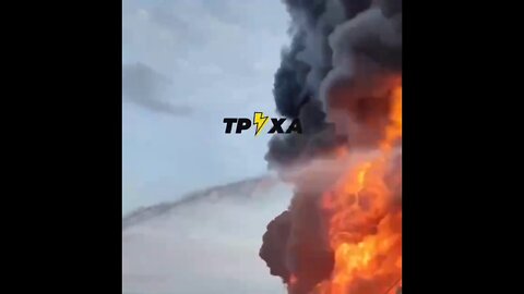 An oil depot burns in Kharkov