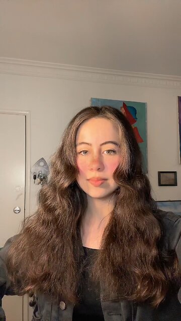 #ReFa #ReFaHeartBrush #valentinesdaygift #hairtrends #wavyhair #curlyhair #girlies #haircareroutine