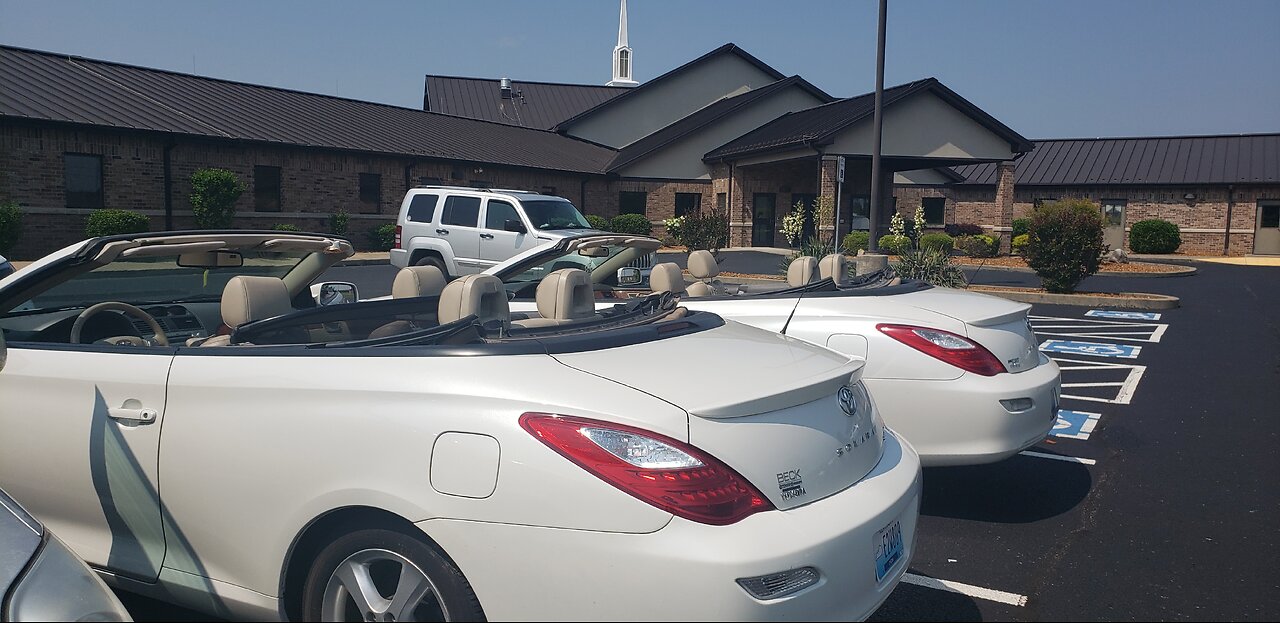 TWIN 2008 TOYOTA SOLARA CONVERTIBLES SIDE BY SIDE!