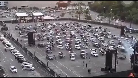 Torcedores indo a loucura no estacionamento na hora do gol do Ceará - Final da Copa do Nordeste