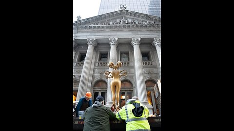 Big APPLE Courthouse TELEGRAPHS End of the WORLD.. HAVA At The Courthouse