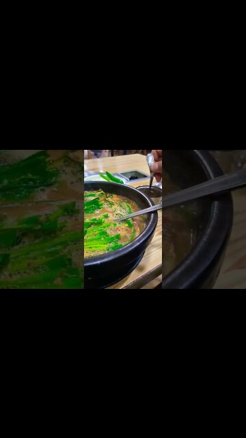 #shorts #hungry #cooking Grind mud-fish soup in Korean restaurant