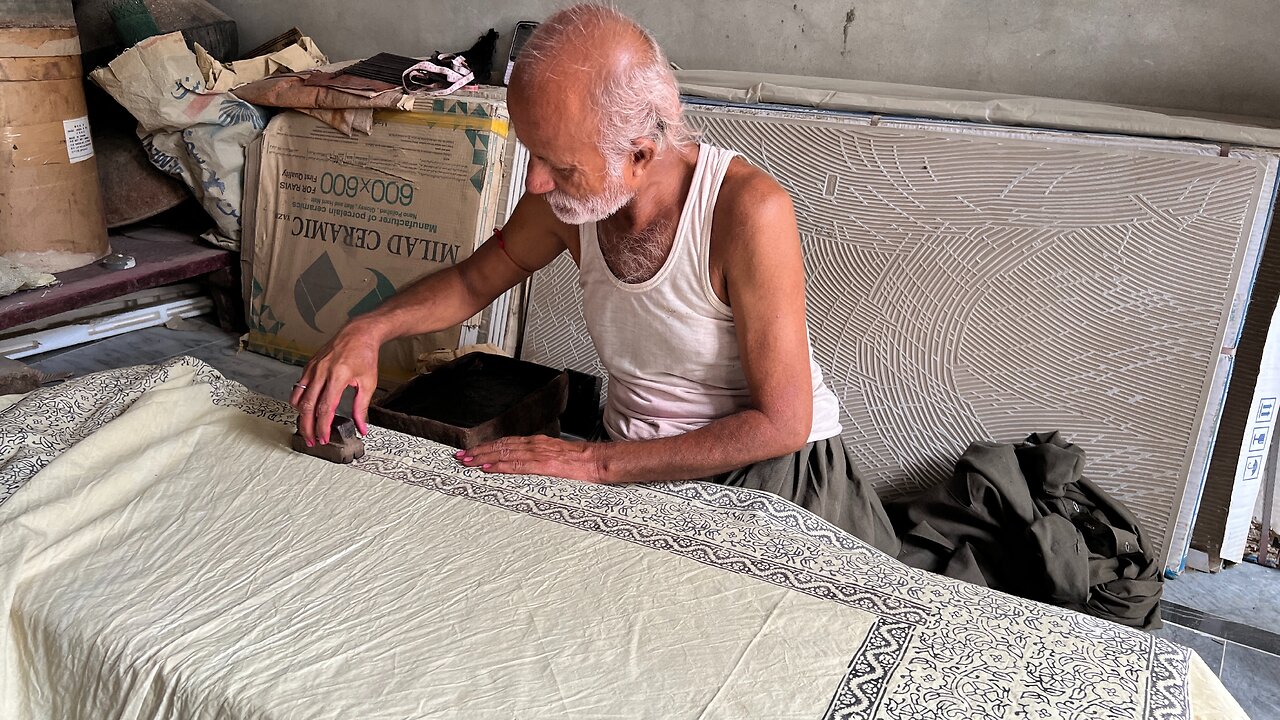 Hundreds Years Old Skills - Block Printing On Bedsheet - DIY Bedsheet Painting