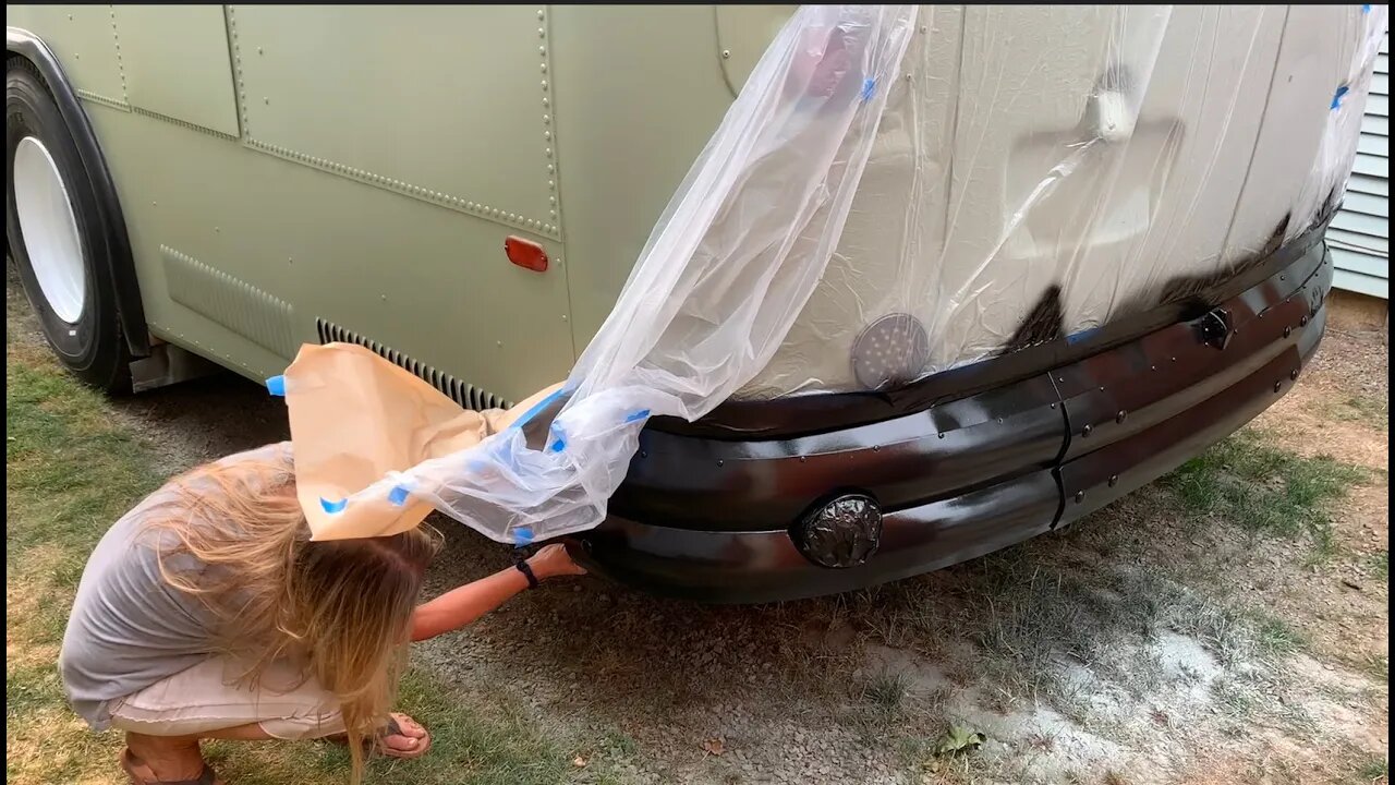 Painting our Bus Bumpers Shiny BLACK | 1989 Crown Super Coach Conversion into an Organic Bakery