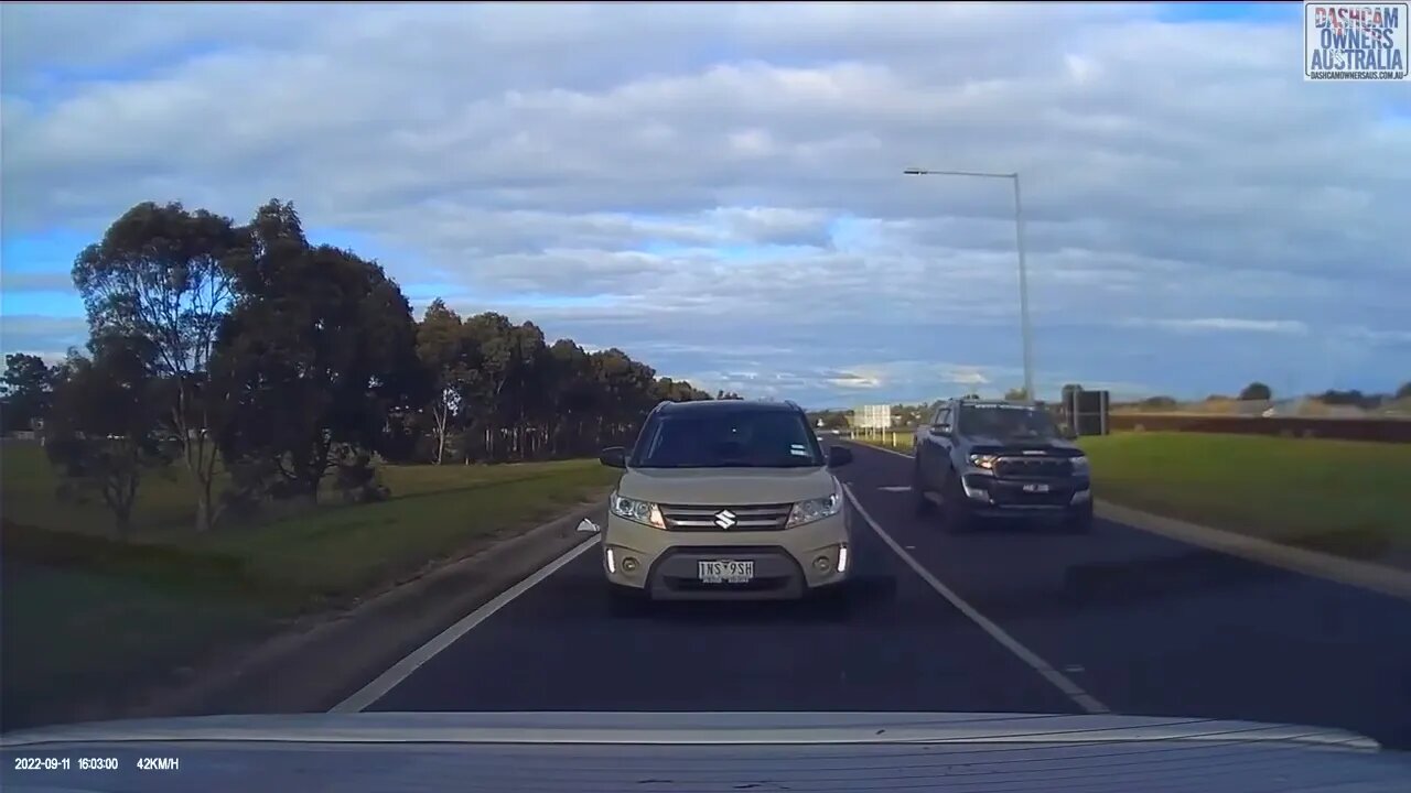 Dash Cam crazy drivers crashes