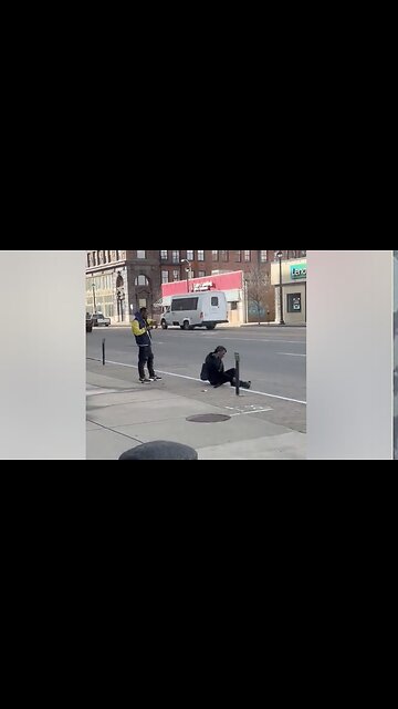 🚨WARNING: GRAPHIC🚨Homeless Man Murdered Execution-Style in the Streets of St. Louis