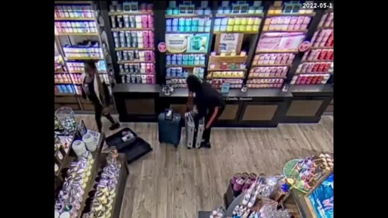 Surveillance video of candle theft at Bath & Body Works in Port St. Lucie