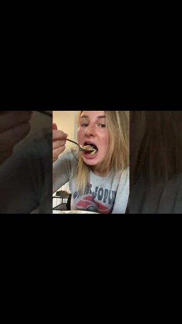 how to make greek salad ?? keto diet for beginners #shorts #keto