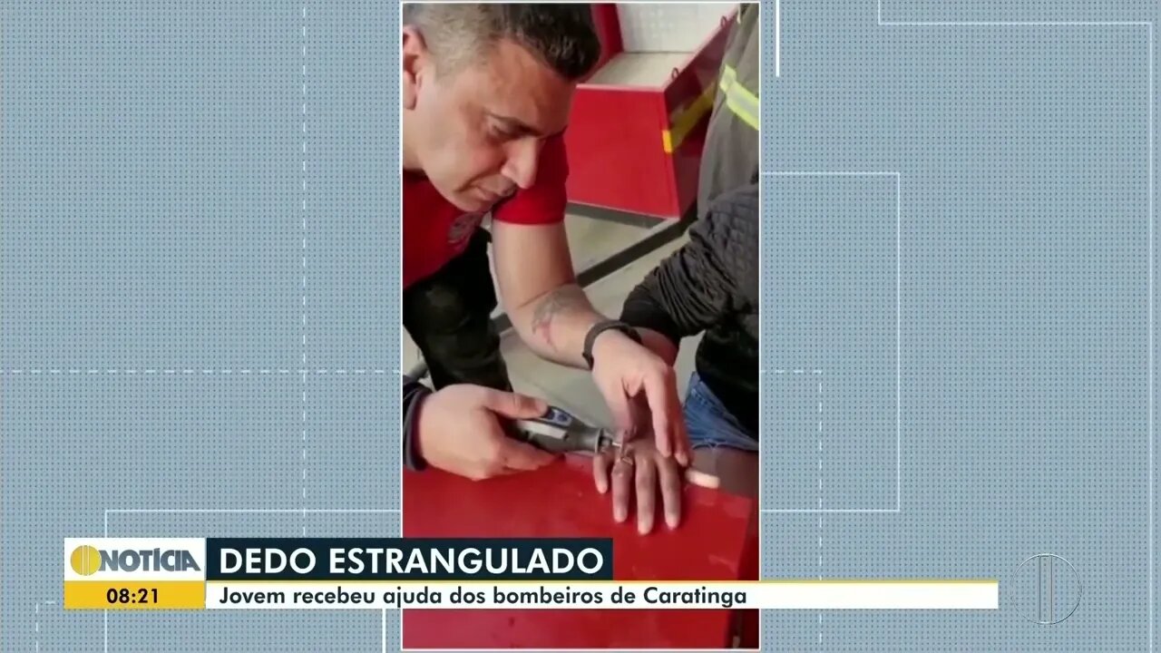 Jovem tem o dedo estrangulado por anel em Caratiga