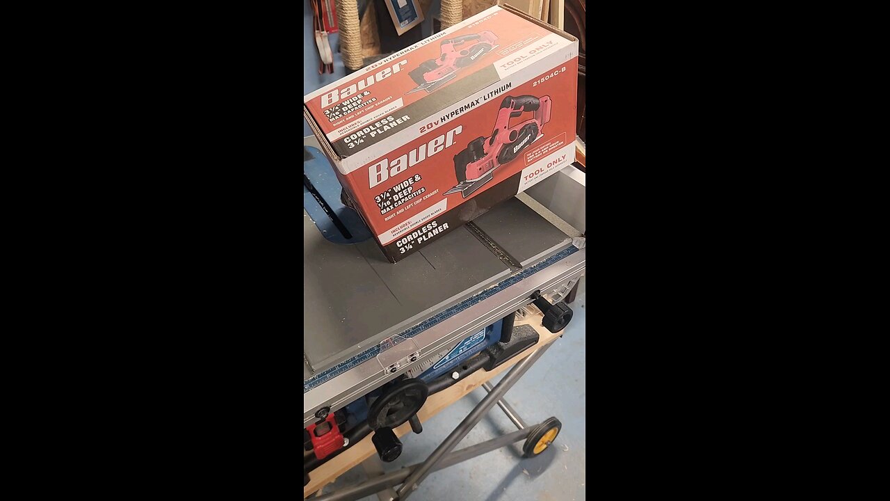 Quick Review of the HFT Bauer 20v Planer