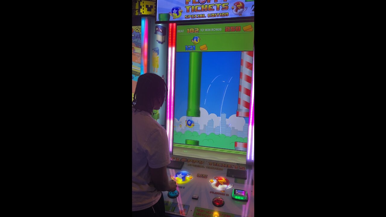 Flappy Bird High Score @ Dave & Busters