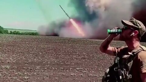 UKRAINE MULTIPLE LAUNCH ROCKETS IN ACTION