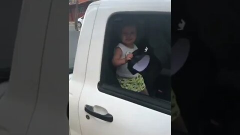 FIQUEI DENTRO DO CARRO #meme #viral #bebe #shorts