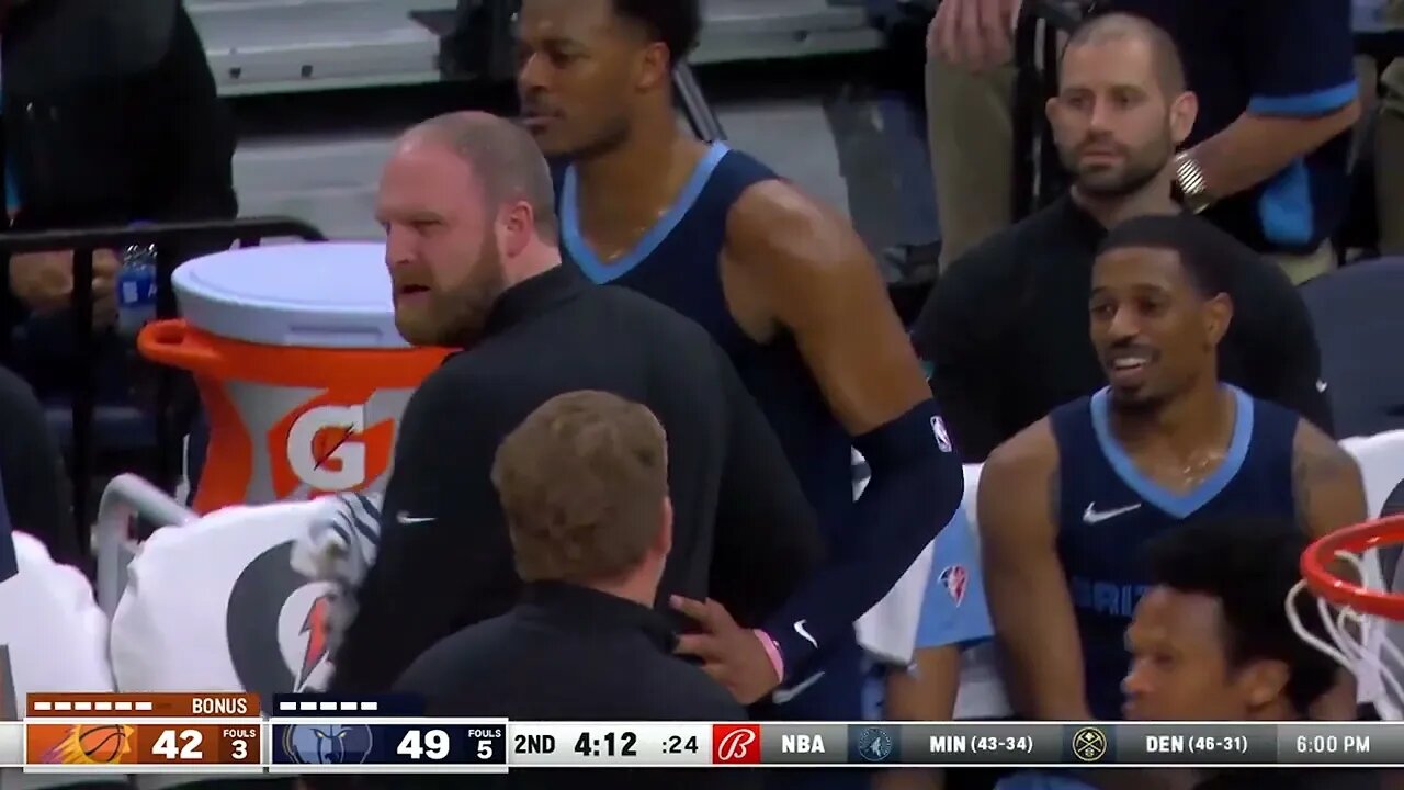 Memphis coach Taylor Jenkins EJECTED after spitting profanities at LADY Ref Over no call on Konchar!