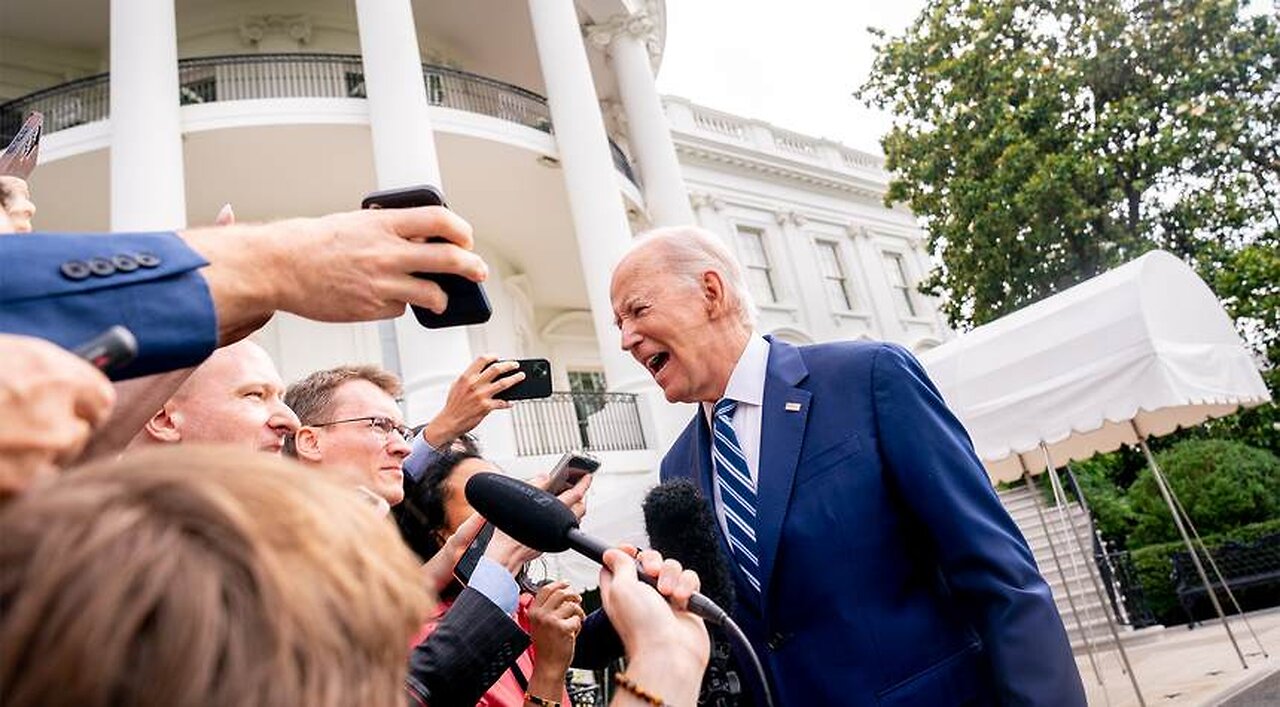 It Sure Looks Like 'Reporters' Ran Interference for Joe Biden During Press Gaggle