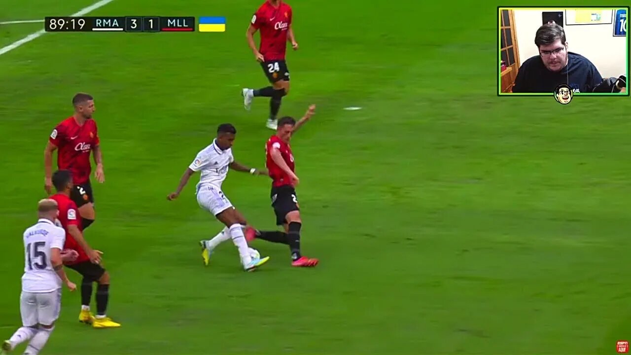 RODRYGO FAZ GOL HUMILHANTE | Cortes do Casimito