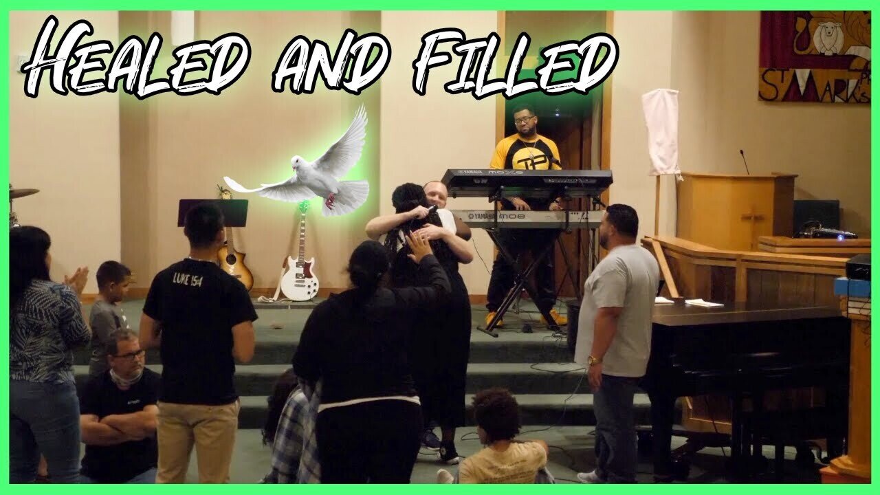 A woman's hip was miraculously healed and she was filled with the Holy Spirit!!!