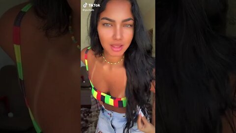 GOSTOSA DO TIKTOK DANÇANDO - INSCREVA-SE #SHORTS