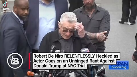 Robert De Niro is a clown