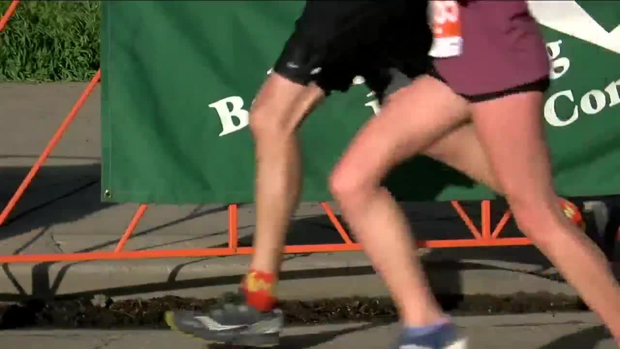 Entertainment along the BOLDERBoulder race course all morning long