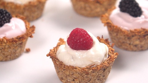 Super healthy granola cups with yogurt and fruit