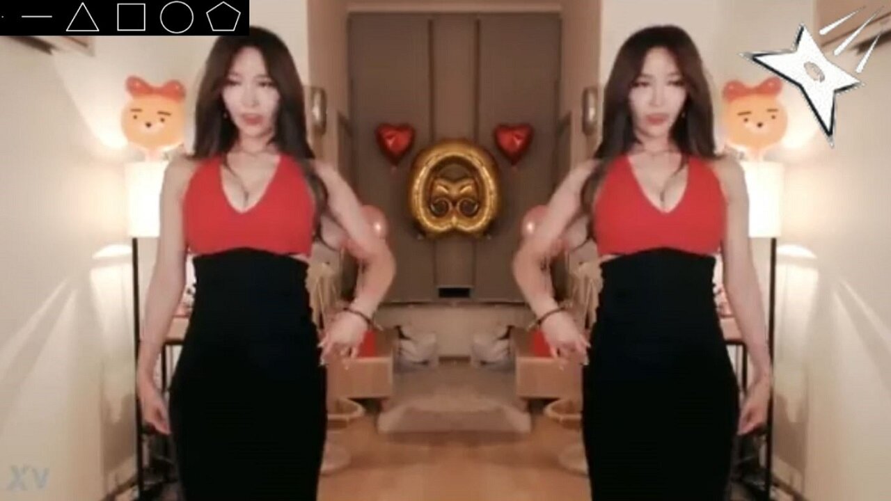 Asian Babe Dancing 0000004