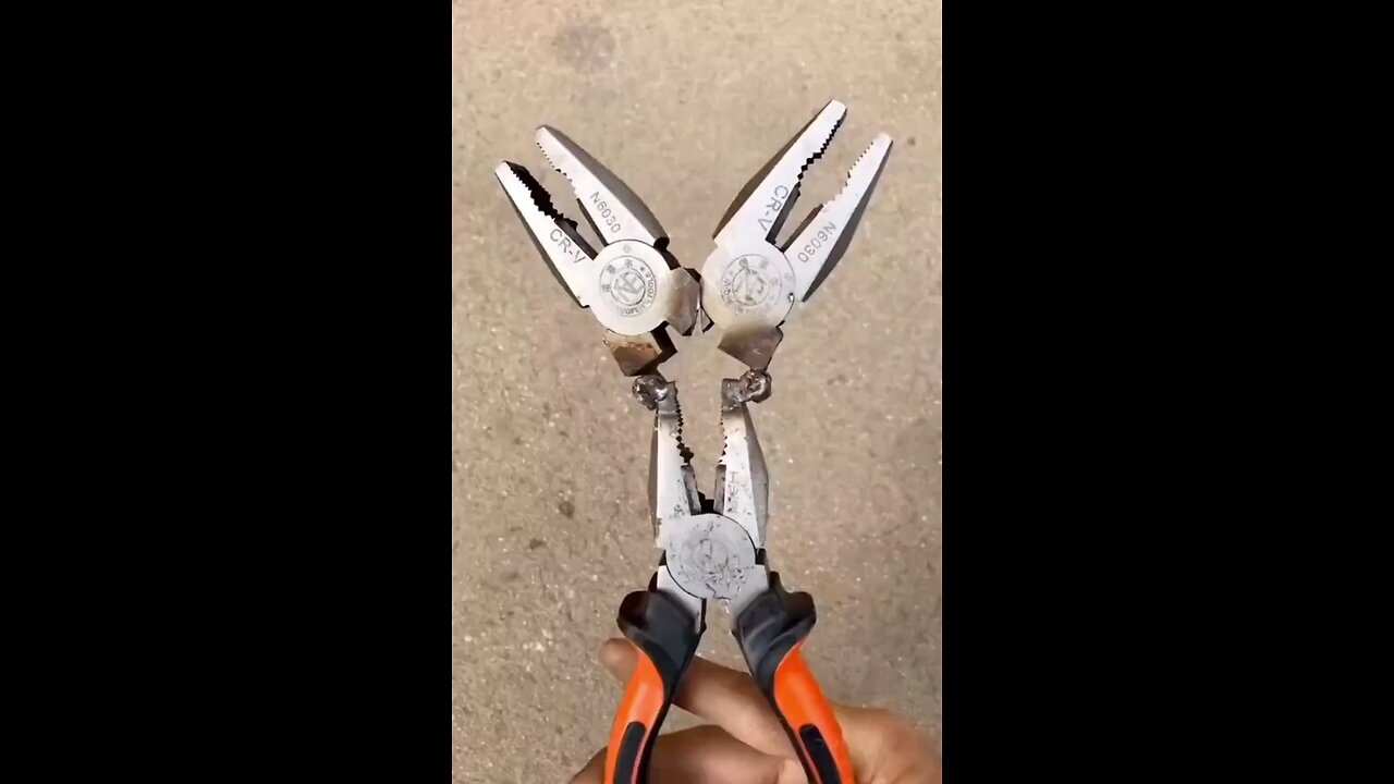 A special tool to help with keychain making